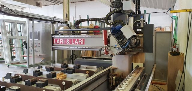 4CN302514-Caselli-Group-CENTRO-DI-LAVORO-LARI-&-LARI-FR-330-TA (16).jpg